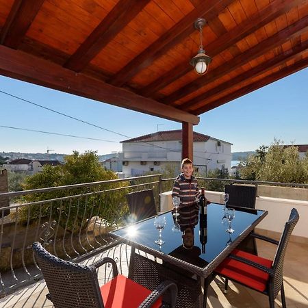 Apartmani Petra Трогир Экстерьер фото