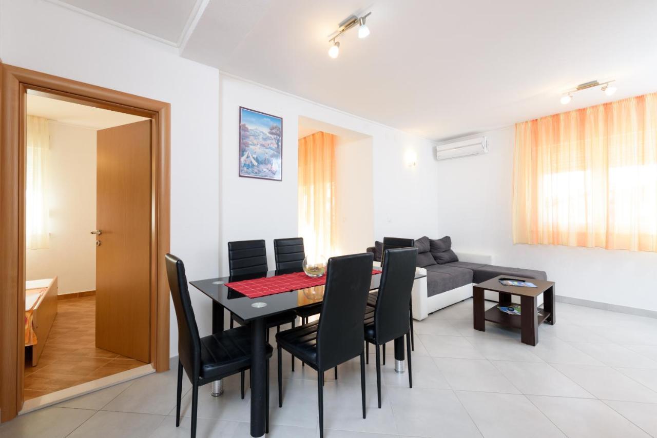 Apartmani Petra Трогир Экстерьер фото