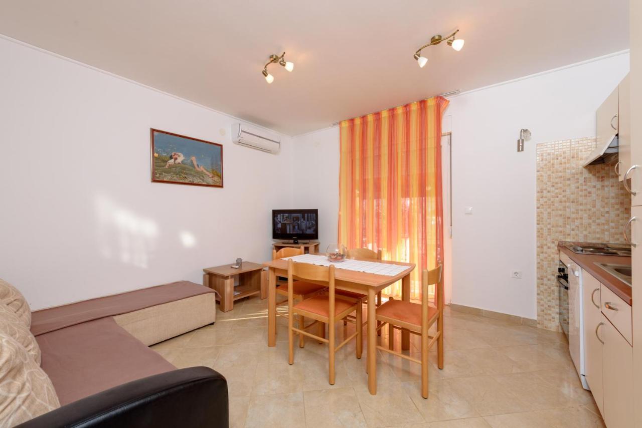 Apartmani Petra Трогир Экстерьер фото