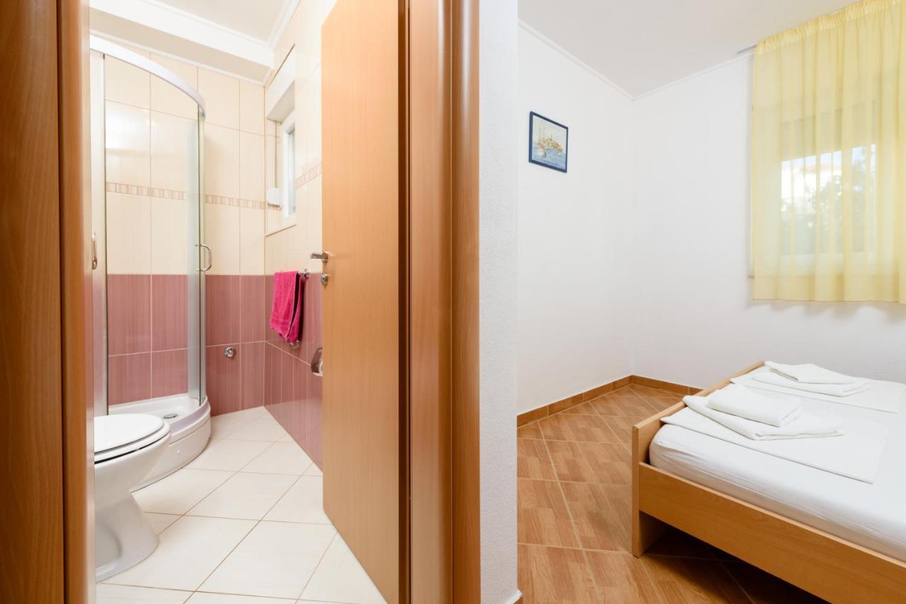 Apartmani Petra Трогир Экстерьер фото