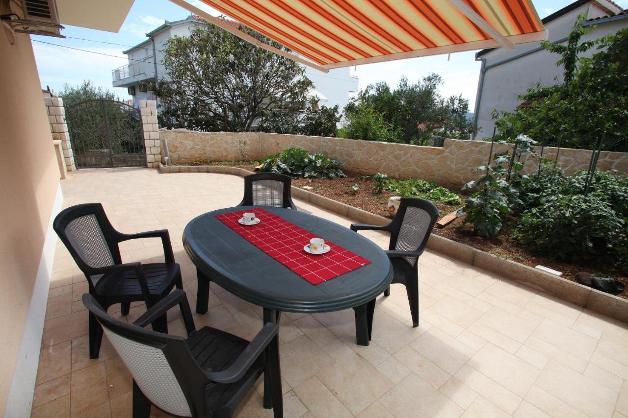 Apartmani Petra Трогир Экстерьер фото